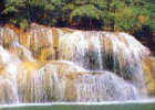 La cascade de Ai Yok sur la rivière Kwaï