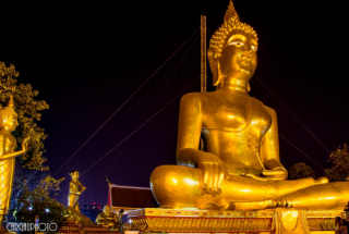Big Buddha auf dem Hügel in Pattaya Thailand